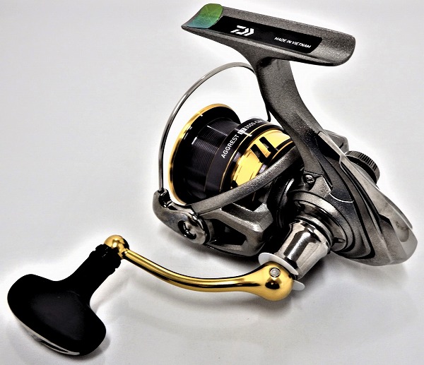 海外モデル ダイワ ａｇｇｒｅｓｔ アグレスト ｌｔ ３０００ ｃｘｈ スピニングリール 中 ダイワ 日本未発売 国内未発売 海外限定 釣具のキャスティングオンラインストア