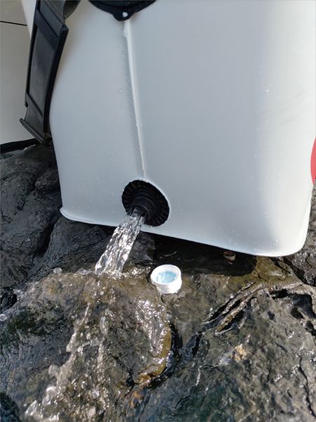 バッカス タカ産業 バッカン G4ウニバッカン ホワイト: バケツ・バッカン