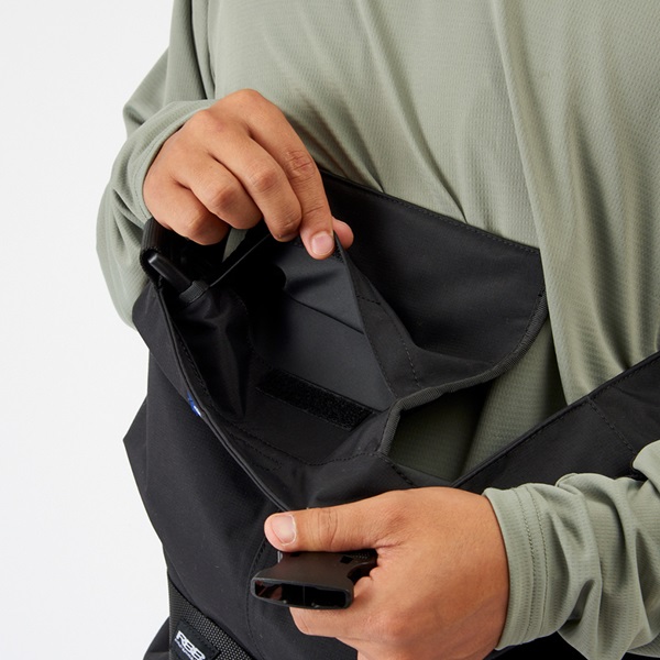 リバレイ 7746 RBB コンフォートサーフウォーカー ブラック M リバレイ ウェーダー 7746 RBBコンフォートサーフウォーカー ブラック