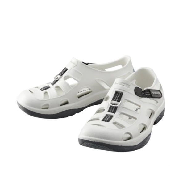 SHIMANO★靴★シューズ★26cm★★★11172 マッキー様専用SHIMANO 釣り マリンフィッシングシューズ 26cm